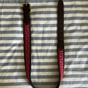 Vineyard Vines Hockey player design belt